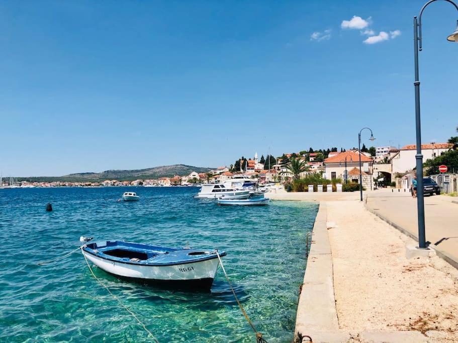 Beach & Old Town Rogoznica  Exterior photo