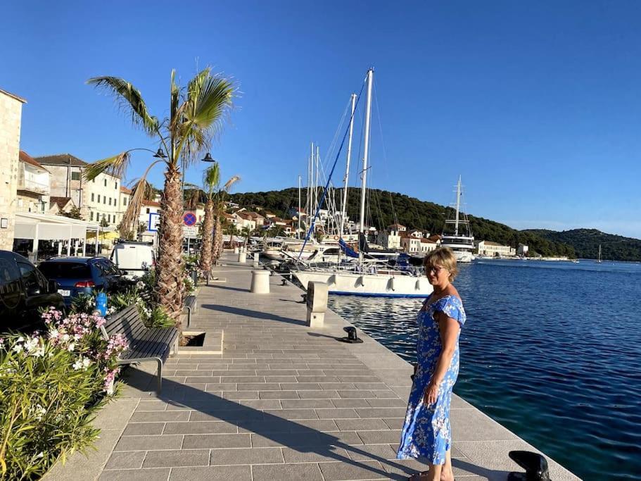 Beach & Old Town Rogoznica  Exterior photo